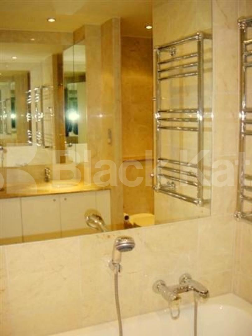 			NEW INSTRUCTION, 2 Bedroom, 1 bath, 1 reception Apartment			 Eaton House Westferry Circus, Canary Wharf 